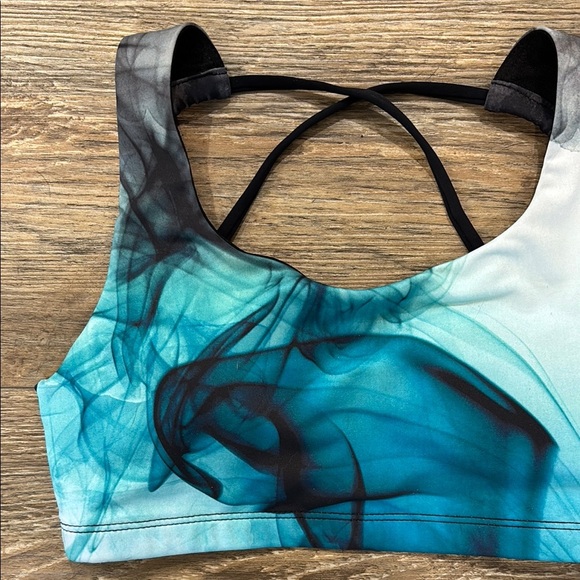NWT Onzie Women's Size M/L Sports Bra Yoga Pod Mudra Bra Smoky Quartz Blue - Picture 4 of 5